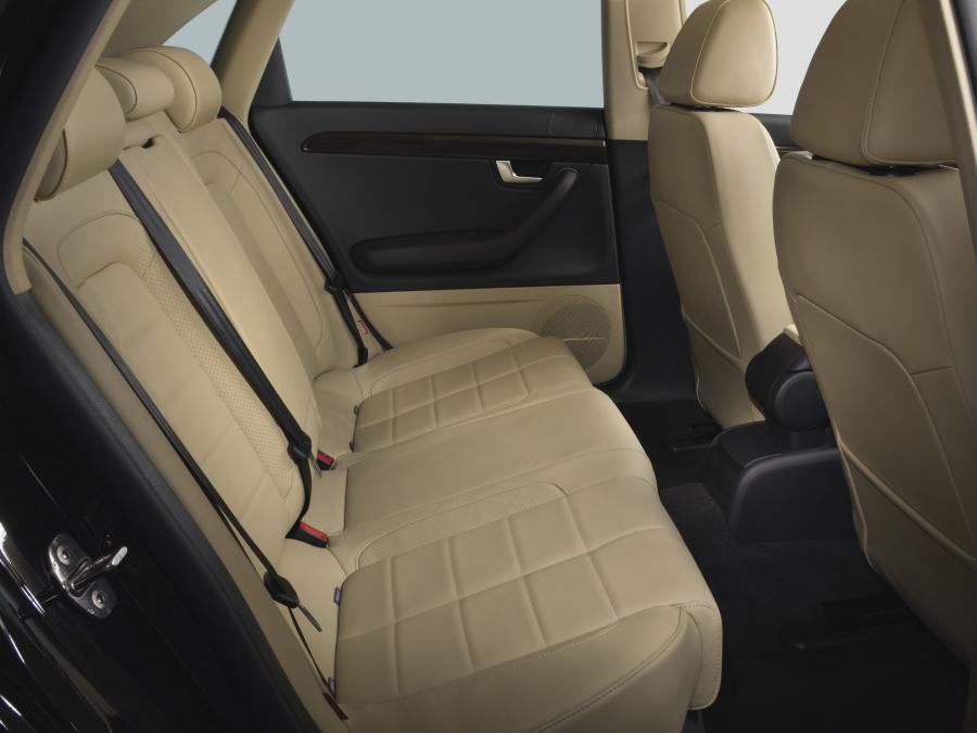  Seat Exeo 2009 года  (фото 101 из 180)